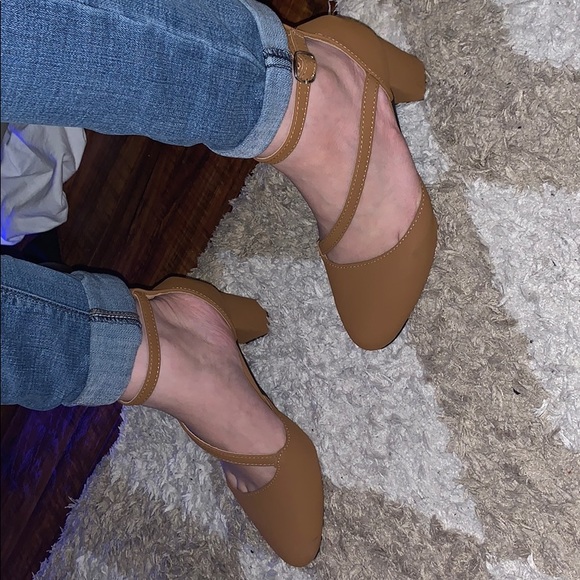 Brand new heels!! - Picture 2 of 4